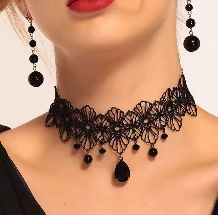 Maria Choker Necklace