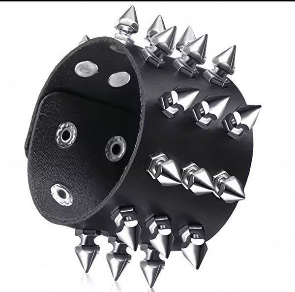 Ella STUD BRACELET