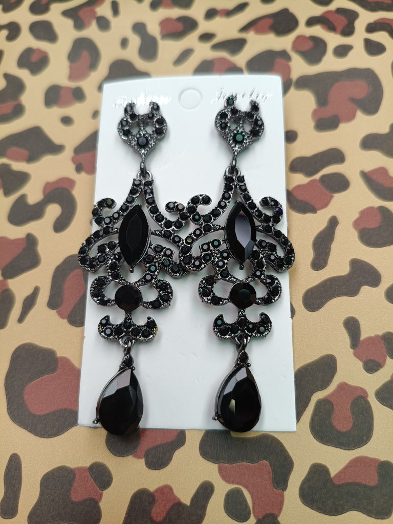 Black Stone Victorian Earrings