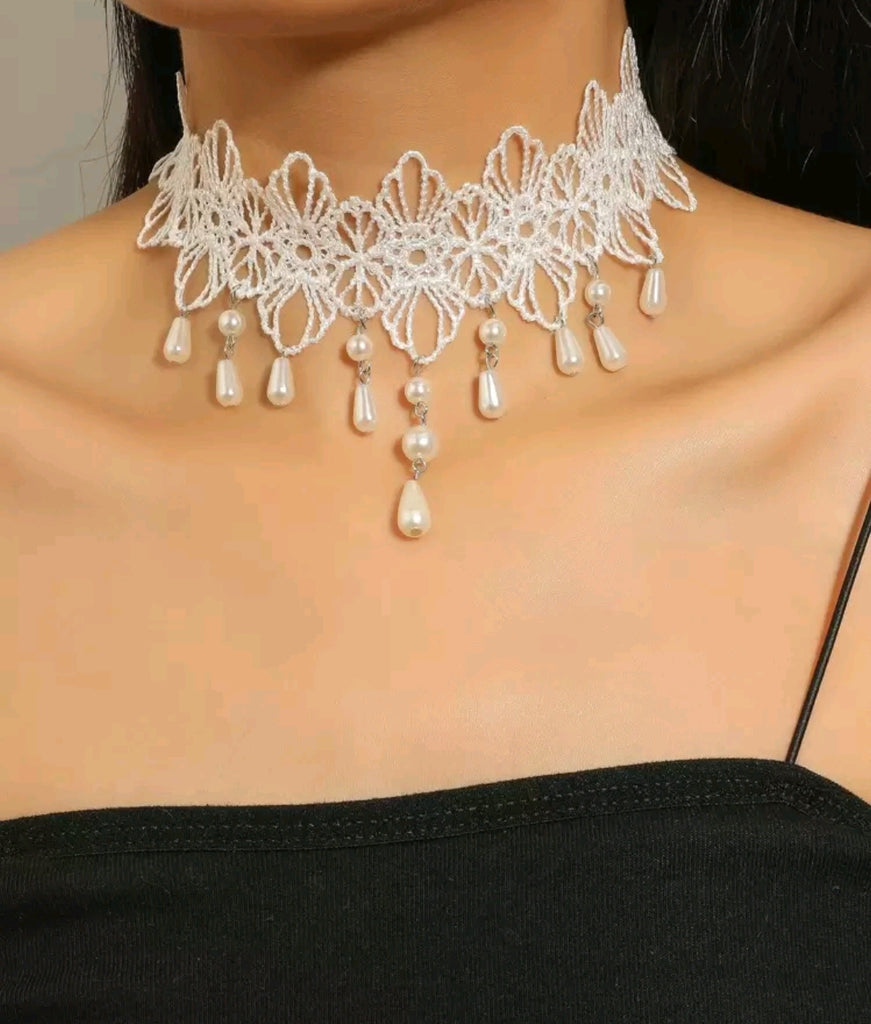 Sarina Victorian Choker Necklace