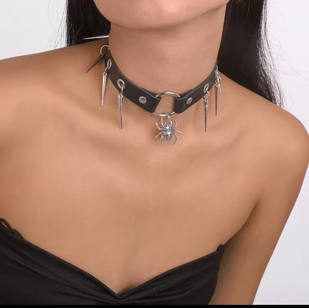 Spider Choker